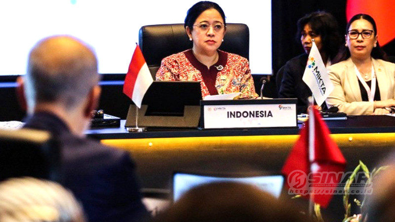 Indonesia, Korea Selatan, Turki, lalu Australia (MIKTA) pada upaya menggalakkan perdamaian di Palestina.